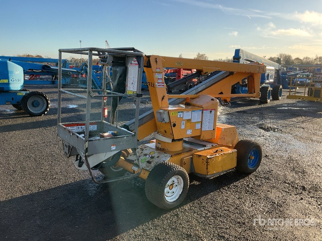 2015 Nifty-Lift HR12NDE 2WD Hybrid Articulating Boom Lift - Plataforma articulada: foto 1 2015 Nifty-Lift HR12NDE 2WD Hybrid Articulating Boom Lift - Plataforma articulada: foto 1