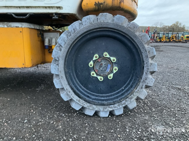 2015 Nifty-Lift HR21-141 4WD Hybrid Articulating Boom Lift - Plataforma articulada: foto 5 2015 Nifty-Lift HR21-141 4WD Hybrid Articulating Boom Lift - Plataforma articulada: foto 5