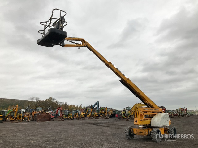 2015 Nifty-Lift HR21-141 4WD Hybrid Articulating Boom Lift - Plataforma articulada: foto 2 2015 Nifty-Lift HR21-141 4WD Hybrid Articulating Boom Lift - Plataforma articulada: foto 2