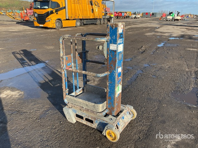 2015 Power Tower Peco Vertical Mast Lift - Plataforma de mástil vertical: foto 2 2015 Power Tower Peco Vertical Mast Lift - Plataforma de mástil vertical: foto 2