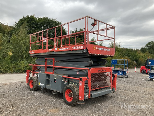 2016 Skyjack SJ9250 4x4 Diesel (Inoperable) Scissor Lift - Plataforma de tijeras: foto 3 2016 Skyjack SJ9250 4x4 Diesel (Inoperable) Scissor Lift - Plataforma de tijeras: foto 3