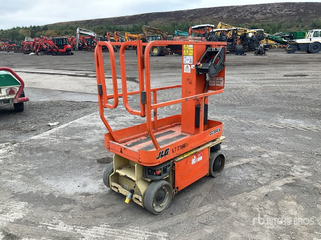 2017 JLG 1230ES Vertical Mast Lift - Plataforma de mástil vertical: foto 3 2017 JLG 1230ES Vertical Mast Lift - Plataforma de mástil vertical: foto 3