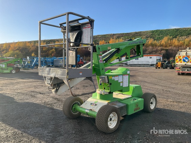 2017 Nifty-Lift HR12NDE 2WD Diesel Articulating Boom Lift - Plataforma articulada: foto 2 2017 Nifty-Lift HR12NDE 2WD Diesel Articulating Boom Lift - Plataforma articulada: foto 2