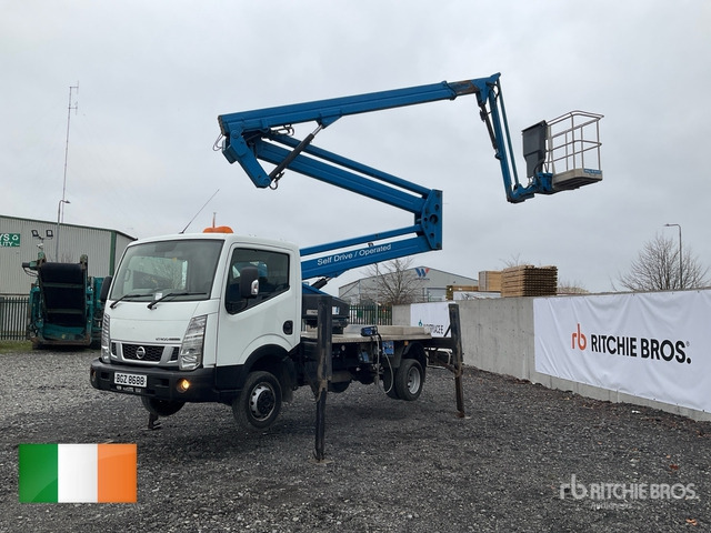 Nissan Cabstar NT400 Bucket Truck - Camión con plataforma elevadora: foto 1 Nissan Cabstar NT400 Bucket Truck - Camión con plataforma elevadora: foto 1