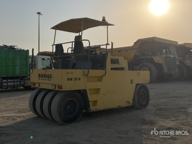 1999 Bomag BW20R 8 Wheel Pneumatic Roller - Rodillo de neumáticos: foto 3 1999 Bomag BW20R 8 Wheel Pneumatic Roller - Rodillo de neumáticos: foto 3
