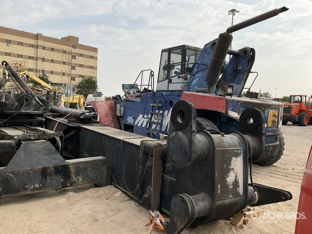 2004 Fantuzzi CS45KM 45 ton (Inoperable) Container Handler - Carretilla para contenedores: foto 4 2004 Fantuzzi CS45KM 45 ton (Inoperable) Container Handler - Carretilla para contenedores: foto 4