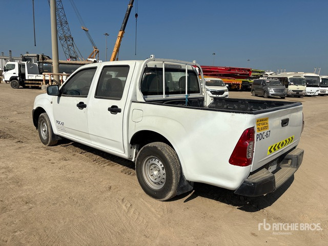 2008 Isuzu D-Max 4x2 Crew Cab Pickup - Pick-up: foto 2 2008 Isuzu D-Max 4x2 Crew Cab Pickup - Pick-up: foto 2
