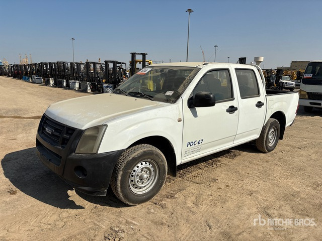 2008 Isuzu D-Max 4x2 Crew Cab Pickup - Pick-up: foto 1 2008 Isuzu D-Max 4x2 Crew Cab Pickup - Pick-up: foto 1