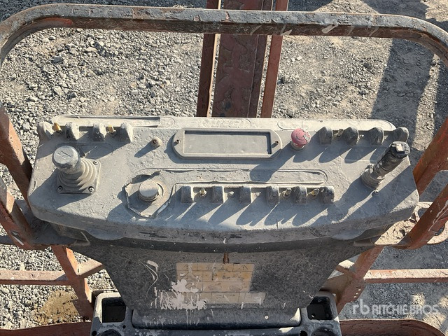 Plataforma articulada 2008 JLG 460SJ 4WD Diesel (Inoperable) Articulating Boom Lift: foto 6 Plataforma articulada 2008 JLG 460SJ 4WD Diesel (Inoperable) Articulating Boom Lift: foto 6