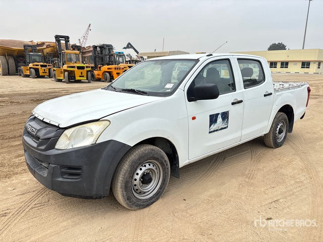 2015 Isuzu D-Max 4x2 Crew Cab Pickup - Pick-up: foto 1 2015 Isuzu D-Max 4x2 Crew Cab Pickup - Pick-up: foto 1