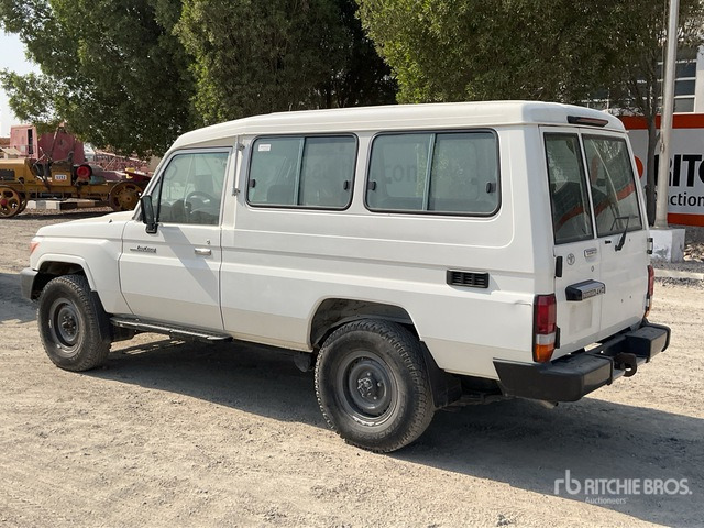 SUV/ Todoterreno 2020 Toyota Land Cruiser 78L 4x4 SUV: foto 6