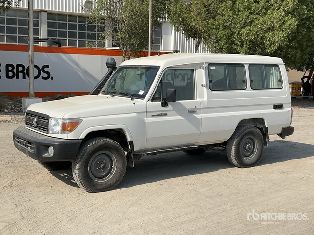 2020 Toyota Land Cruiser 78L 4x4 SUV - SUV/ Todoterreno: foto 1 2020 Toyota Land Cruiser 78L 4x4 SUV - SUV/ Todoterreno: foto 1