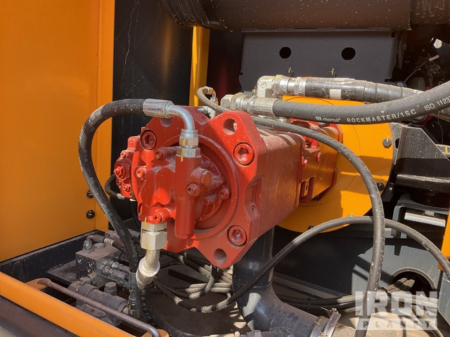 Hyundai R215L Tracked Excavator - Excavadora de cadenas: foto 5 Hyundai R215L Tracked Excavator - Excavadora de cadenas: foto 5