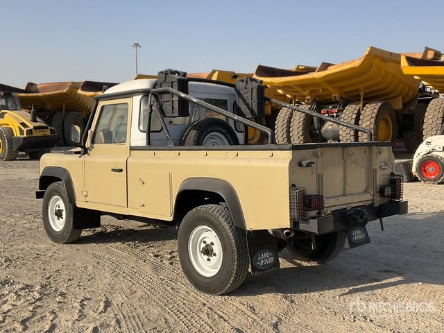 Land Rover Defender 110 - Pick-up: foto 4 Land Rover Defender 110 - Pick-up: foto 4