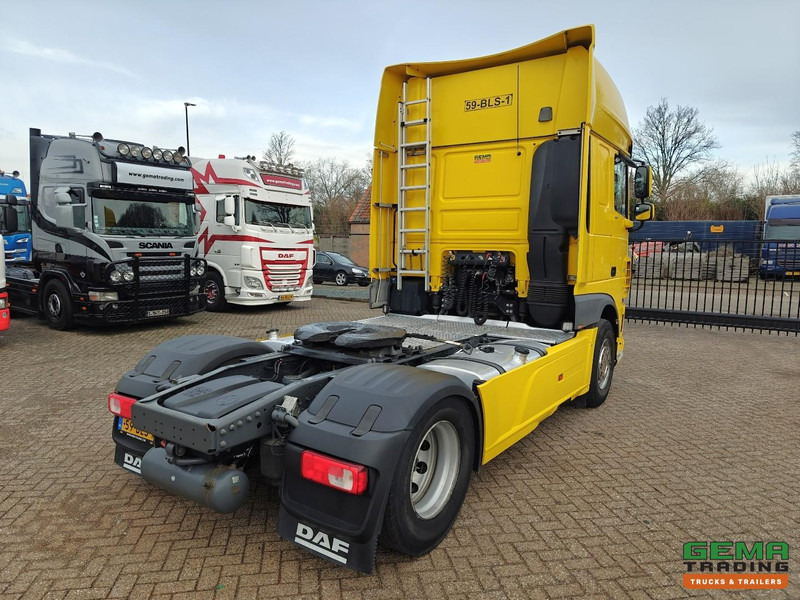 DAF XF 450 FT 4x2 SuperSpaceCab Euro6C - Retarder - Standairco - Dubbele Tanks - SMARTtachoV2 - 10/2026 APK - Cabeza tractora: foto 3 DAF XF 450 FT 4x2 SuperSpaceCab Euro6C - Retarder - Standairco - Dubbele Tanks - SMARTtachoV2 - 10/2026 APK - Cabeza tractora: foto 3