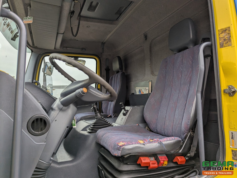 Mercedes-Benz Axor 1828 4x2 Dagcab Euro2 - Handgeschakeld - Reservewiel - Duitse Vrachtwagen - Cabeza tractora: foto 5 Mercedes-Benz Axor 1828 4x2 Dagcab Euro2 - Handgeschakeld - Reservewiel - Duitse Vrachtwagen - Cabeza tractora: foto 5