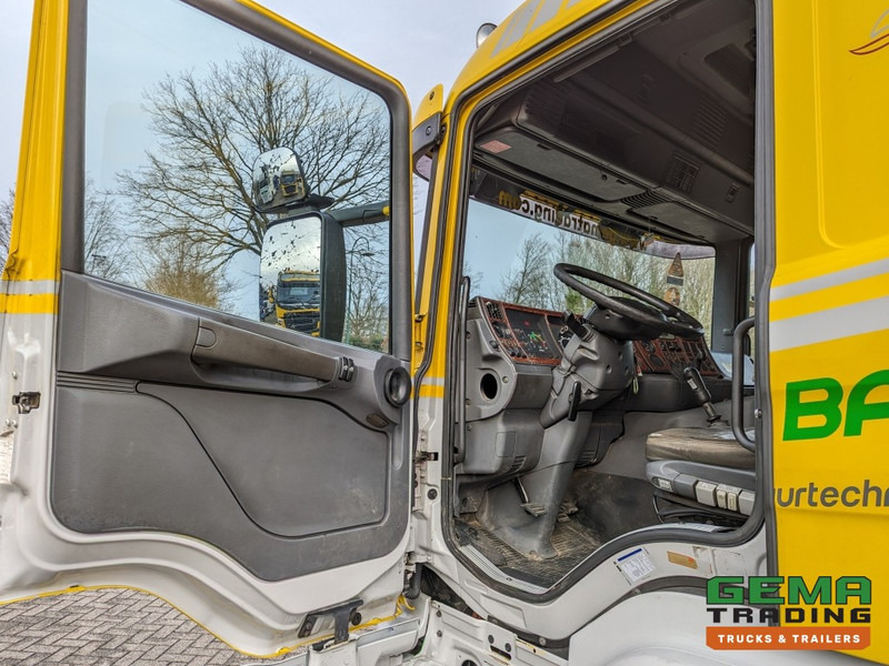 Cabeza tractora Scania P114-340 LA 4x2 CP19 Euro3 Manual - Side Skirts - Toolbox (T1350): foto 11