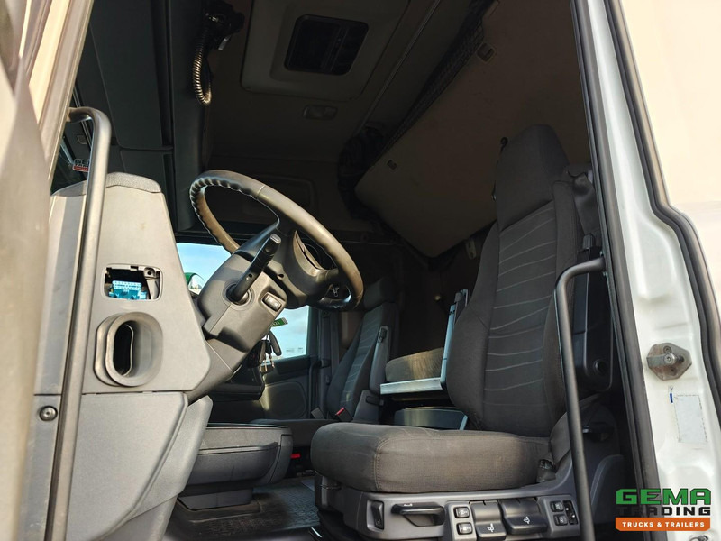 Cabeza tractora Scania R490 6x2/4 Highline Euro6A - Retarder - NaafReductie - Dubbele Tanks - StandAirco - SMARTTacho v2: foto 5 Cabeza tractora Scania R490 6x2/4 Highline Euro6A - Retarder - NaafReductie - Dubbele Tanks - StandAirco - SMARTTacho v2: foto 5