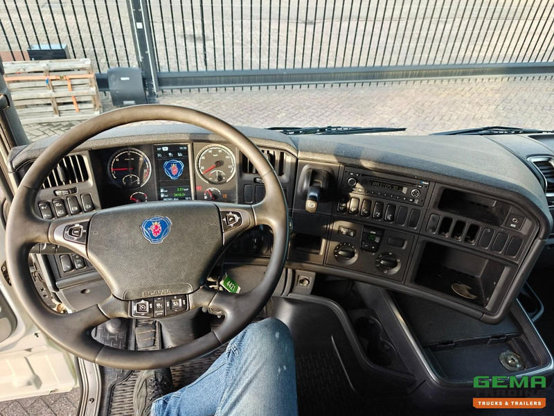 Cabeza tractora Scania R490 6x2/4 Highline Euro6A - Retarder - NaafReductie - Dubbele Tanks - StandAirco - SMARTTacho v2: foto 14 Cabeza tractora Scania R490 6x2/4 Highline Euro6A - Retarder - NaafReductie - Dubbele Tanks - StandAirco - SMARTTacho v2: foto 14