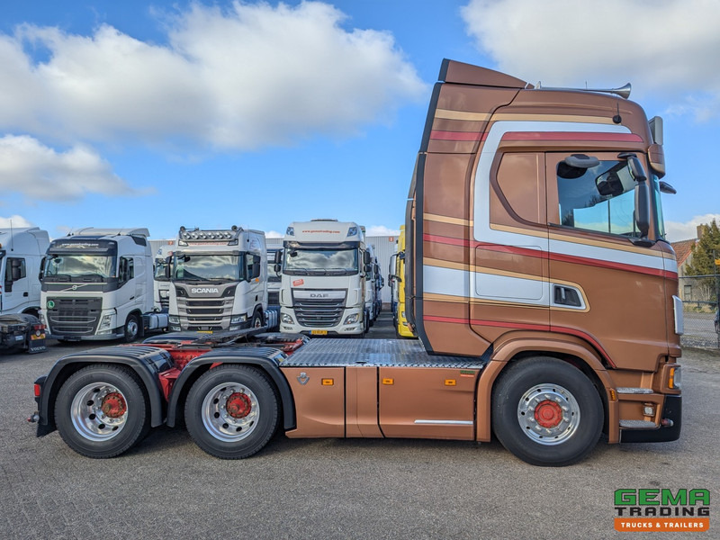 Leasing de Scania S730 6x4 Topline Euro6 - V8 - Retarder - Costum Interior - Vollucht - Alcoa's Scania S730 6x4 Topline Euro6 - V8 - Retarder - Costum Interior - Vollucht - Alcoa's: foto 9