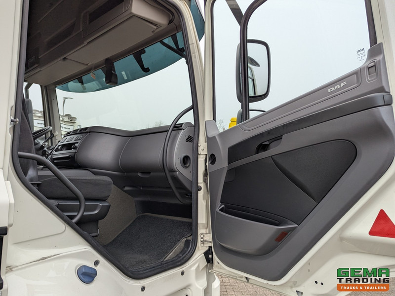 Camión caja cerrada DAF CF 370 FA 4x2 Spacecab Euro6 - GeslotenBak 8.2M + Laadklep 2000kg - HardHouten vloer - 10/2025APK: foto 13