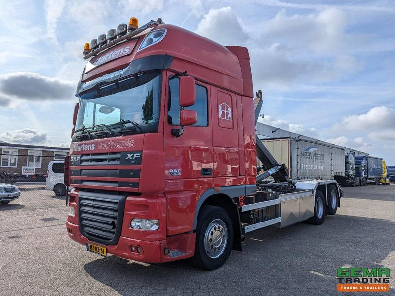 DAF FAS XF105.460 6x2 SuperSpaceCab Euro5 - VDL Haakarm Systeem 20T - Dubbele Vangmuil - LiftAs - 11/2025 APK - Camión multibasculante: foto 1 DAF FAS XF105.460 6x2 SuperSpaceCab Euro5 - VDL Haakarm Systeem 20T - Dubbele Vangmuil - LiftAs - 11/2025 APK - Camión multibasculante: foto 1