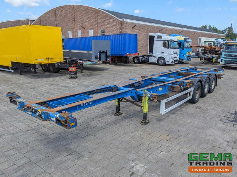 Krone SD27 3-Assen BPW Drumbrakes - 4700KG - All Connections (O1913) - Semirremolque portacontenedore/ Intercambiable: foto 4 Krone SD27 3-Assen BPW Drumbrakes - 4700KG - All Connections (O1913) - Semirremolque portacontenedore/ Intercambiable: foto 4