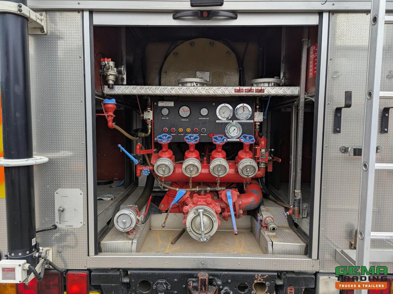 Mercedes-Benz 1124 AF 4x4 Dubbelcab 6Cil - 9 Pers - Kronenburg Tankautospuit TS08 LD3.000 HD240 T2.400 LiterTank - Camión de bomberos: foto 5 Mercedes-Benz 1124 AF 4x4 Dubbelcab 6Cil - 9 Pers - Kronenburg Tankautospuit TS08 LD3.000 HD240 T2.400 LiterTank - Camión de bomberos: foto 5