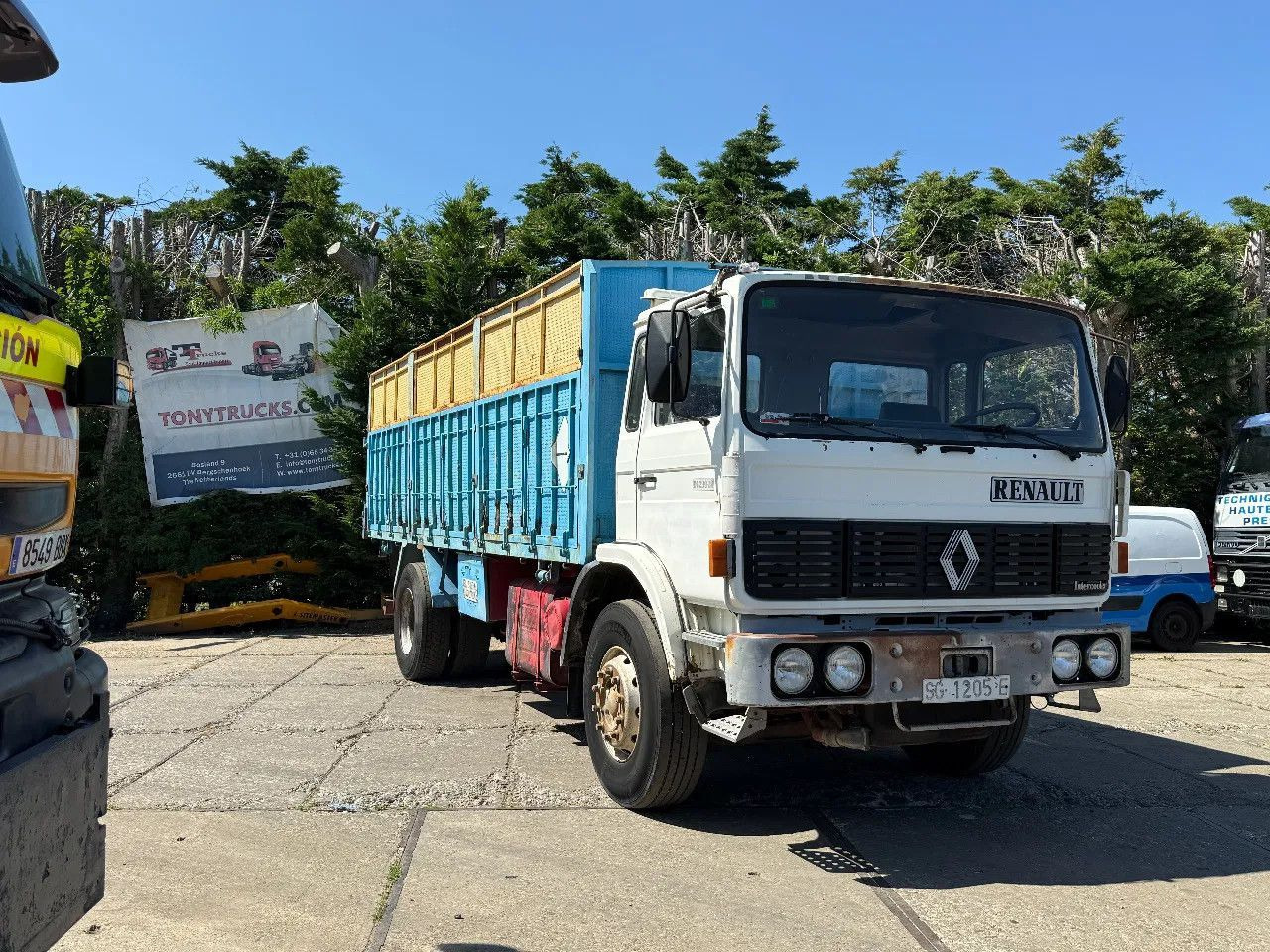 Camión volquete Renault G230 4X2 Tipper Spring/Spring Manual Gearbox: foto 18