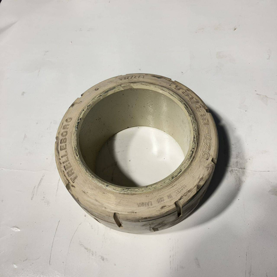 2X Trelleborg 260-130-170 NM tyres - Neumático para Equipo de manutención: foto 1 2X Trelleborg 260-130-170 NM tyres - Neumático para Equipo de manutención: foto 1