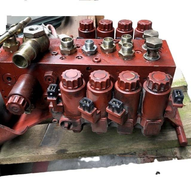 Control block VW10-M4 210bar/48V - Válvula hidráulica para Equipo de manutención: foto 2 Control block VW10-M4 210bar/48V - Válvula hidráulica para Equipo de manutención: foto 2