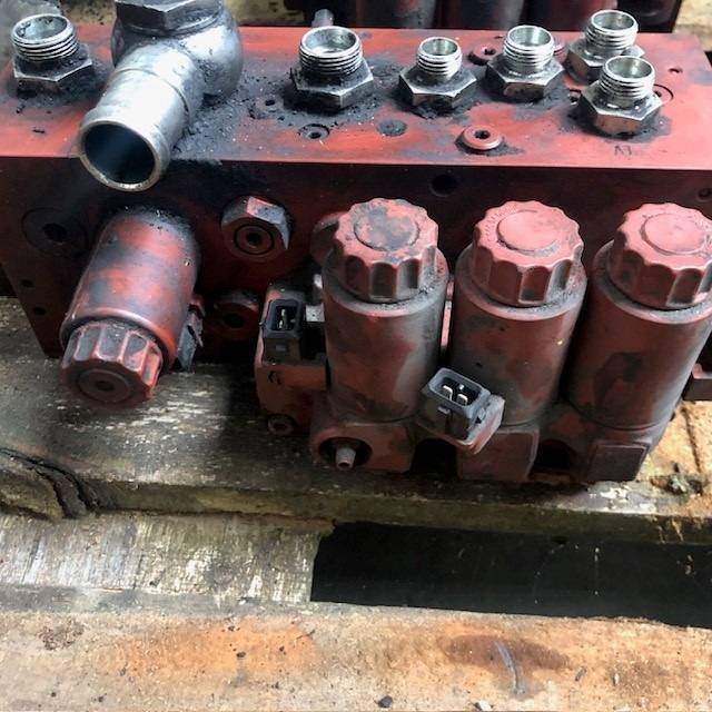 Hy. Control Valve VW10-M3-235bar - Válvula hidráulica para Equipo de manutención: foto 4 Hy. Control Valve VW10-M3-235bar - Válvula hidráulica para Equipo de manutención: foto 4