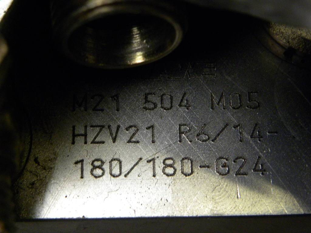 Hydraulic Consol with 2 hydraulic levers for Jungheinrich - Válvula hidráulica para Equipo de manutención: foto 3 Hydraulic Consol with 2 hydraulic levers for Jungheinrich - Válvula hidráulica para Equipo de manutención: foto 3