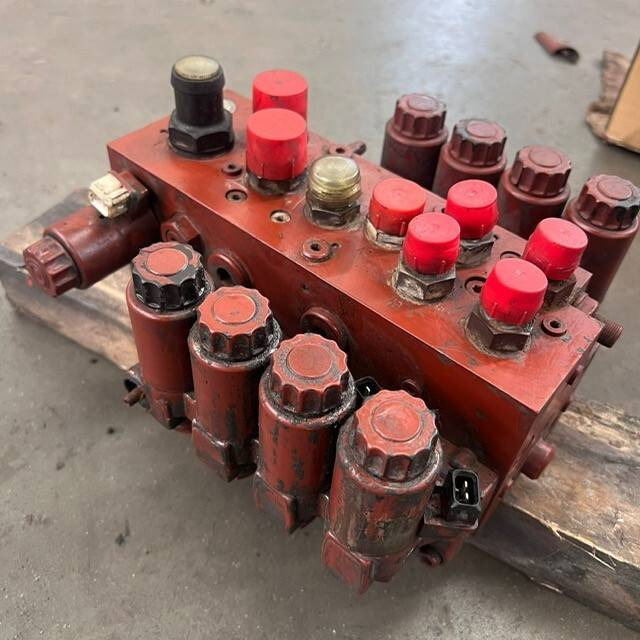 Hydraulic control valve VW12-M4 275bar - Válvula hidráulica para Equipo de manutención: foto 1 Hydraulic control valve VW12-M4 275bar - Válvula hidráulica para Equipo de manutención: foto 1