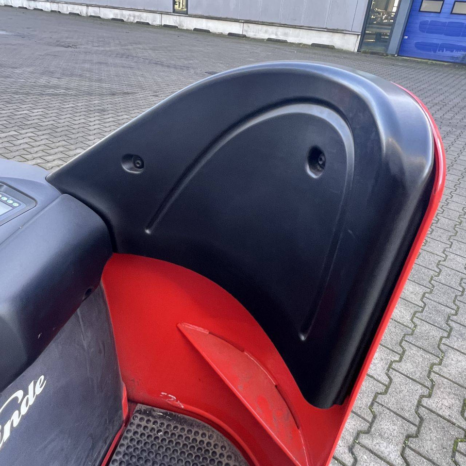 Linde D14SP (133) - Apilador: foto 4 Linde D14SP (133) - Apilador: foto 4