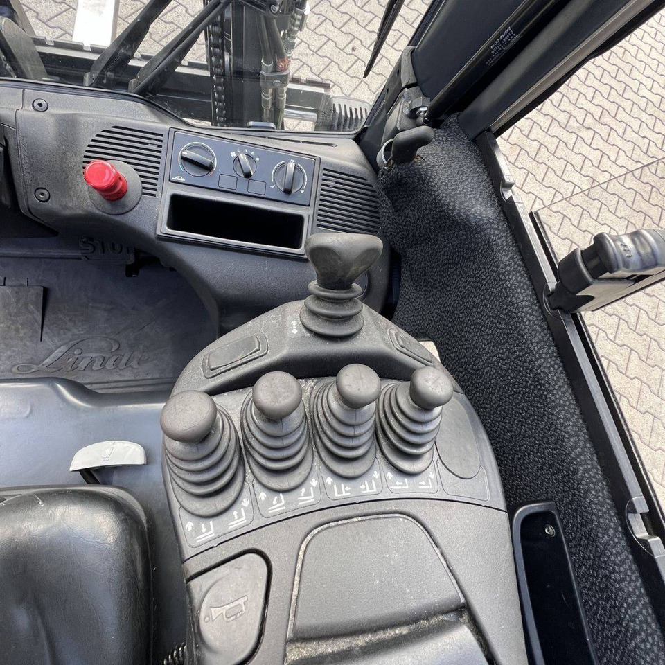 Linde E20PL (386-02) EVO - Carretilla elevadora eléctrica: foto 4 Linde E20PL (386-02) EVO - Carretilla elevadora eléctrica: foto 4