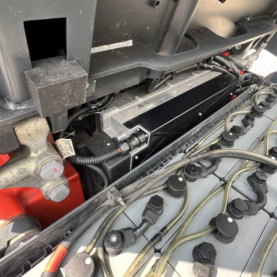 Carretilla elevadora eléctrica Linde E25L (387): foto 15