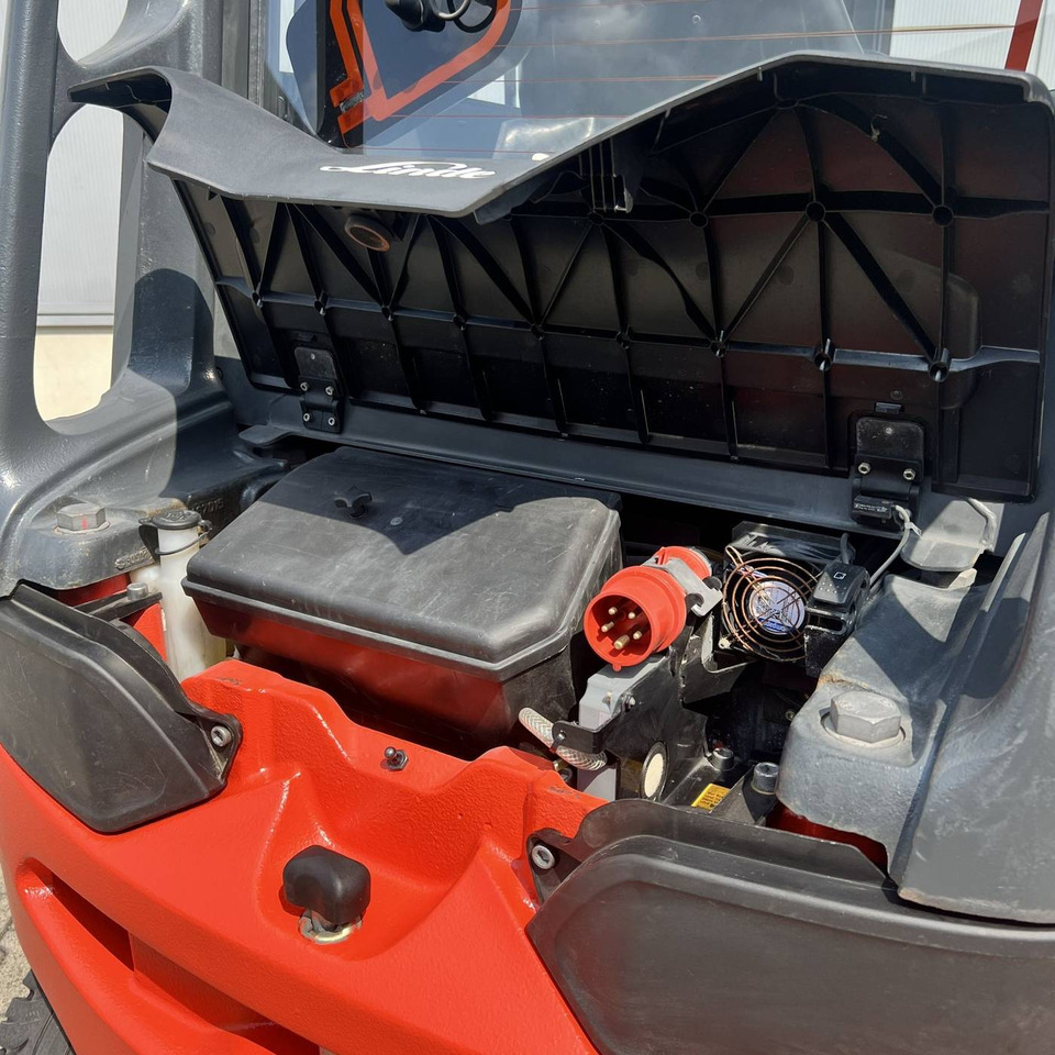 Carretilla elevadora eléctrica Linde E25L (387): foto 19