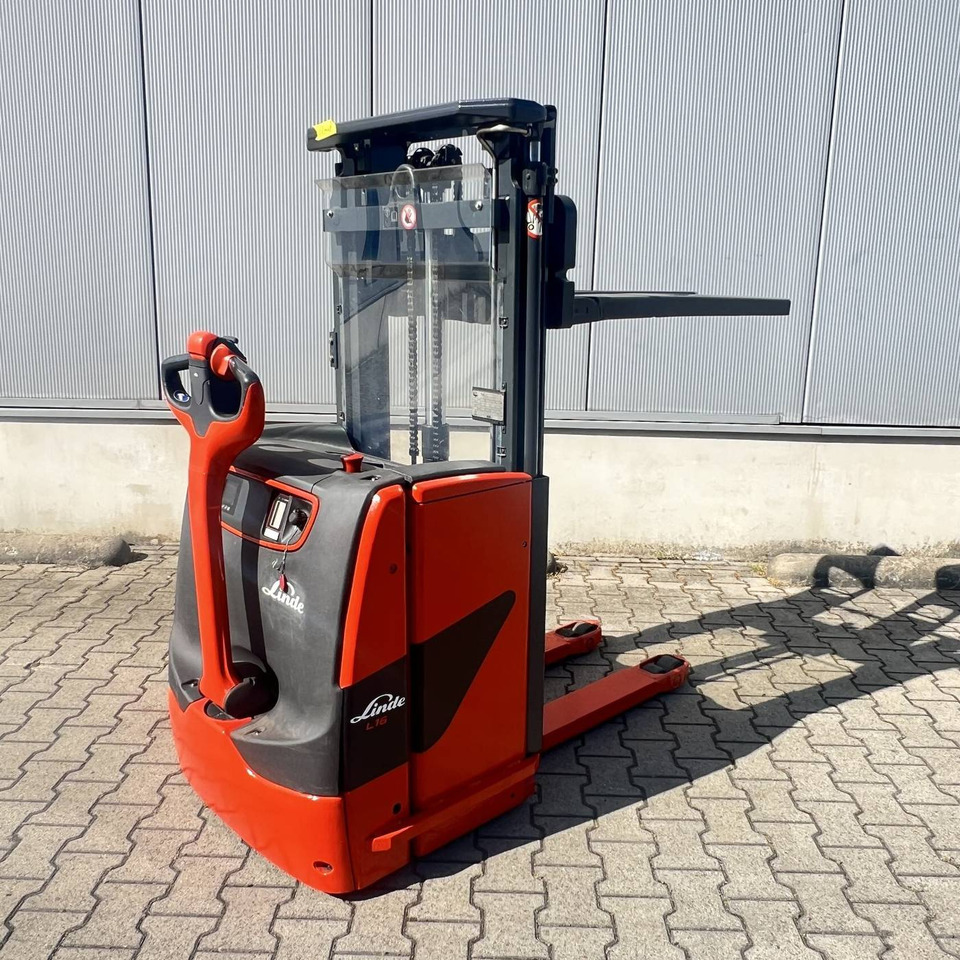 Linde L16 (1173) - Apilador: foto 2 Linde L16 (1173) - Apilador: foto 2