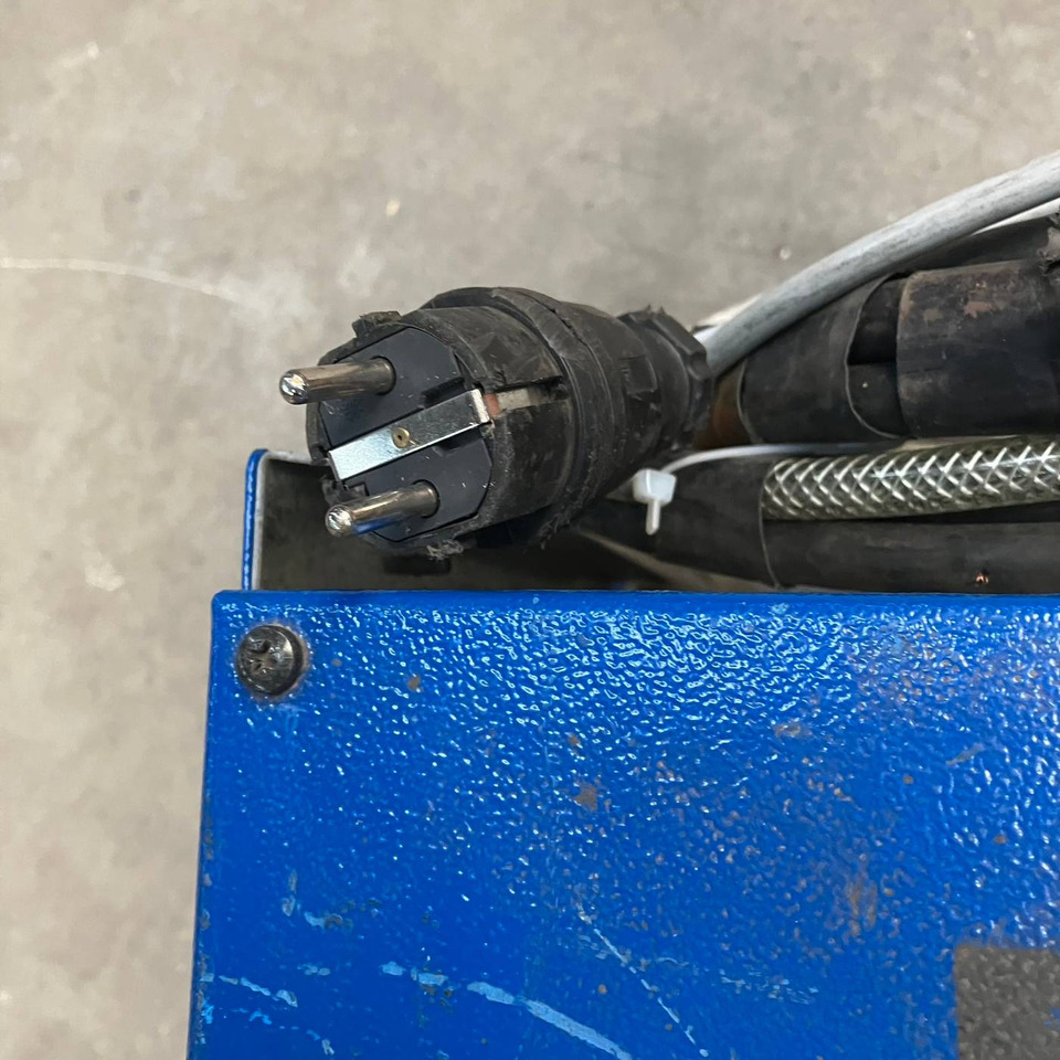 Hawker 24V/70A - Piezas de recambio para Equipo de manutención: foto 2 Hawker 24V/70A - Piezas de recambio para Equipo de manutención: foto 2