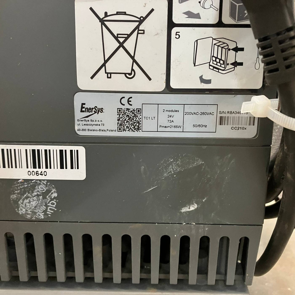 Hawker 24V/72A Lifetech TC1LT - Piezas de recambio para Equipo de manutención: foto 4 Hawker 24V/72A Lifetech TC1LT - Piezas de recambio para Equipo de manutención: foto 4