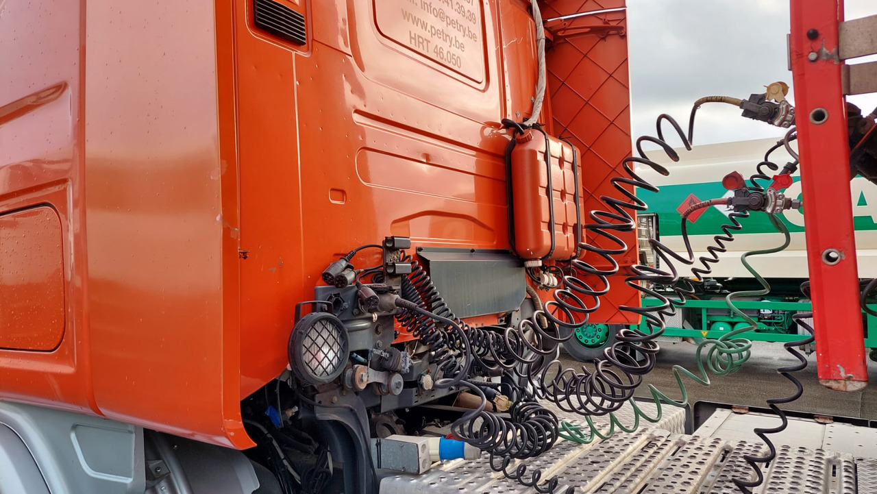 SCANIA - Cabeza tractora: foto 3 SCANIA - Cabeza tractora: foto 3
