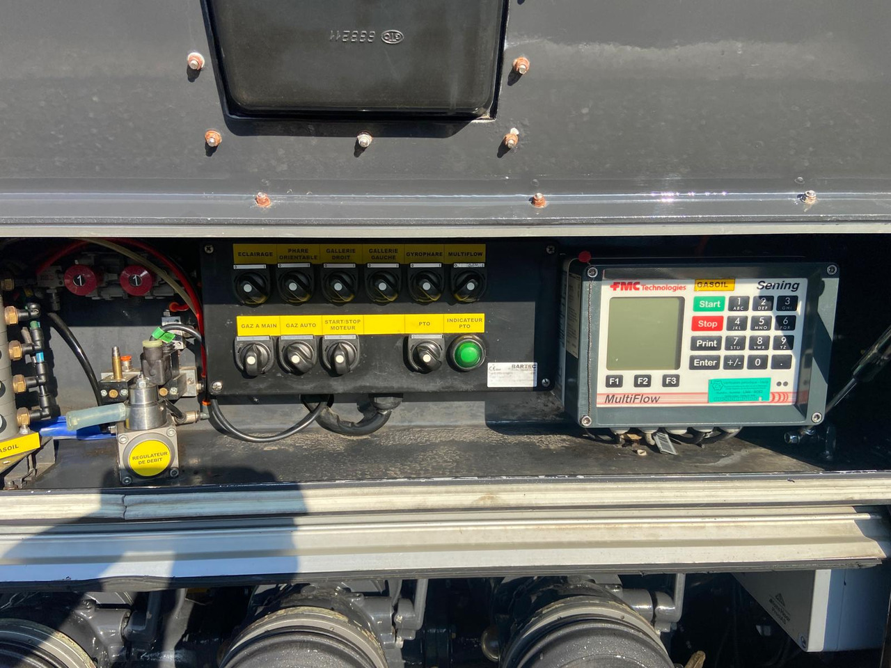 SCANIA P410 - Camión cisterna: foto 4 SCANIA P410 - Camión cisterna: foto 4