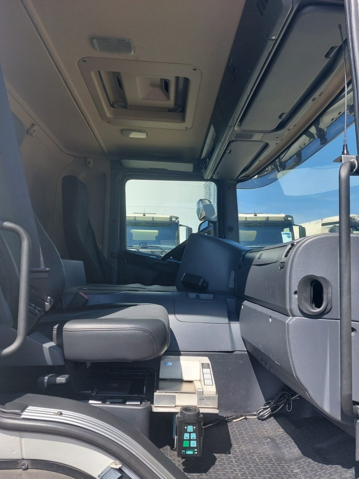 SCANIA PRT - Camión cisterna: foto 3 SCANIA PRT - Camión cisterna: foto 3