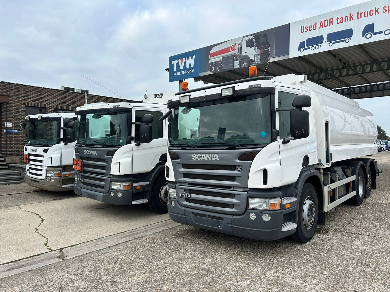 SCANIA PRT, P310, P380 (lot of 3) - Camión cisterna: foto 1 SCANIA PRT, P310, P380 (lot of 3) - Camión cisterna: foto 1