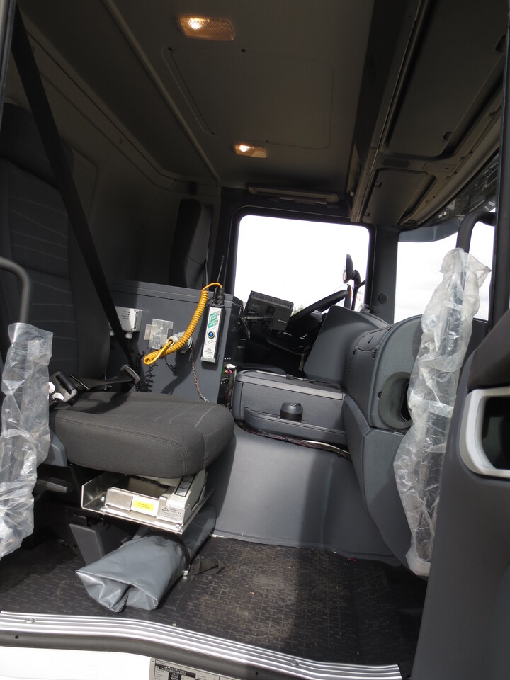 Scania G370 - Camión cisterna: foto 4 Scania G370 - Camión cisterna: foto 4