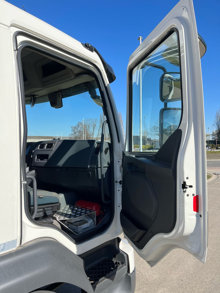 VOLVO FL - Camión cisterna: foto 3 VOLVO FL - Camión cisterna: foto 3