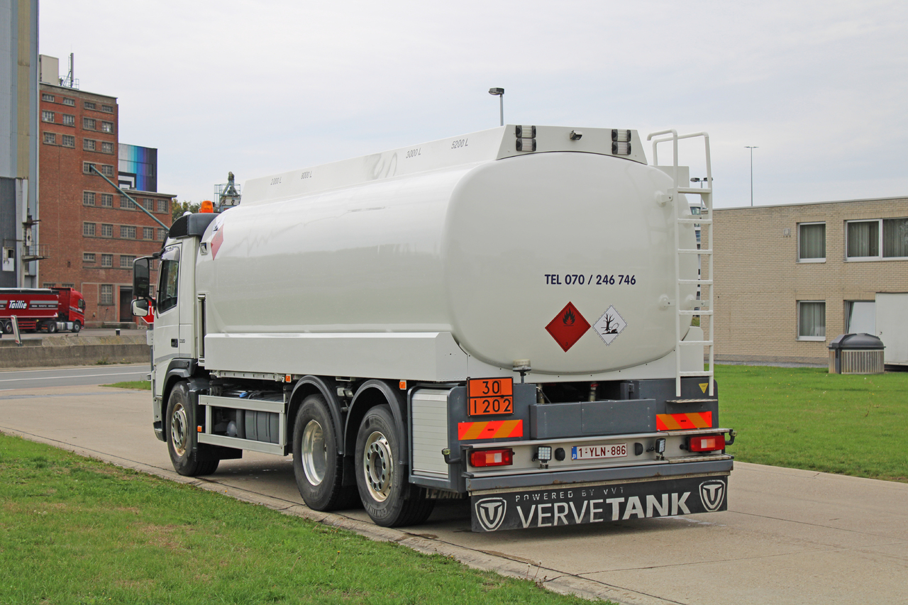 Camión cisterna Volvo FM: foto 8