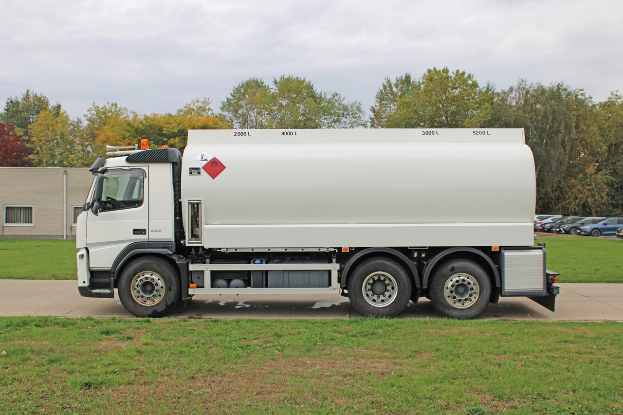 Camión cisterna Volvo FM: foto 9