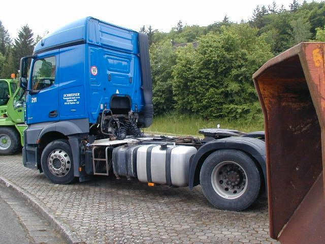Mercedes-Benz 1843 Actros - Cabeza tractora: foto 3 Mercedes-Benz 1843 Actros - Cabeza tractora: foto 3